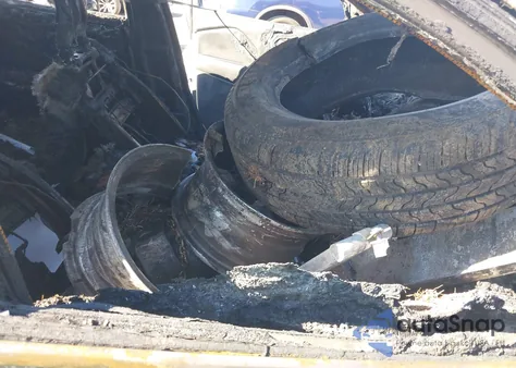 2019 Jeep Cherokee Latitude Fwd z USA, uszkodzony, nr VIN 1C4PJLCB0KD344885